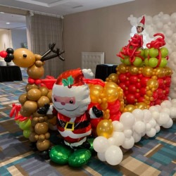 Santa's Sleigh Sculpture