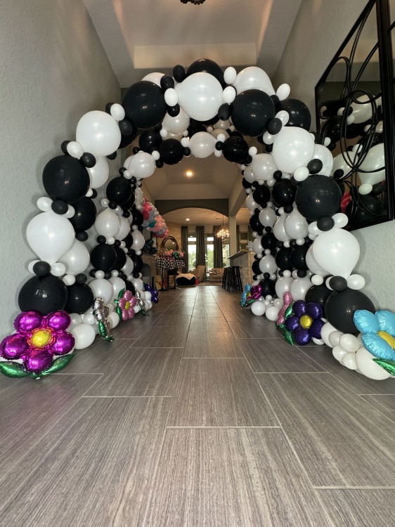 Helium Balloon Tunnel