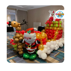 Santa's Sleigh Sculpture