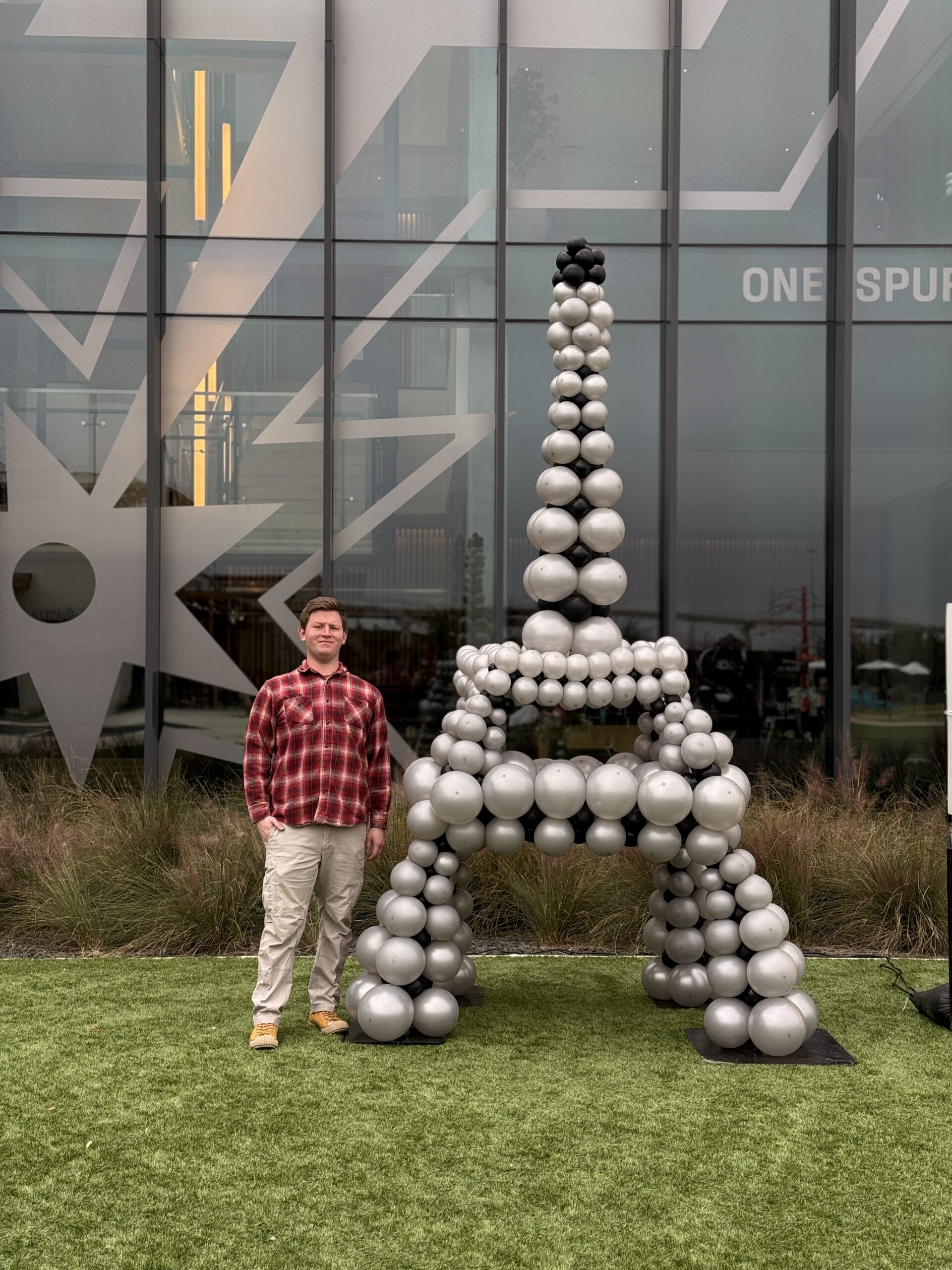 San Antonio balloon decor by Balloon Man