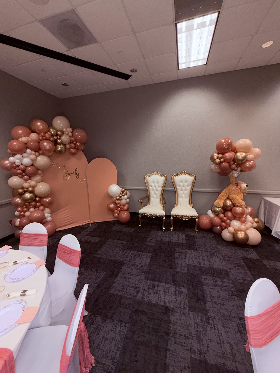 Custom baby shower balloon decor by Balloon Man
