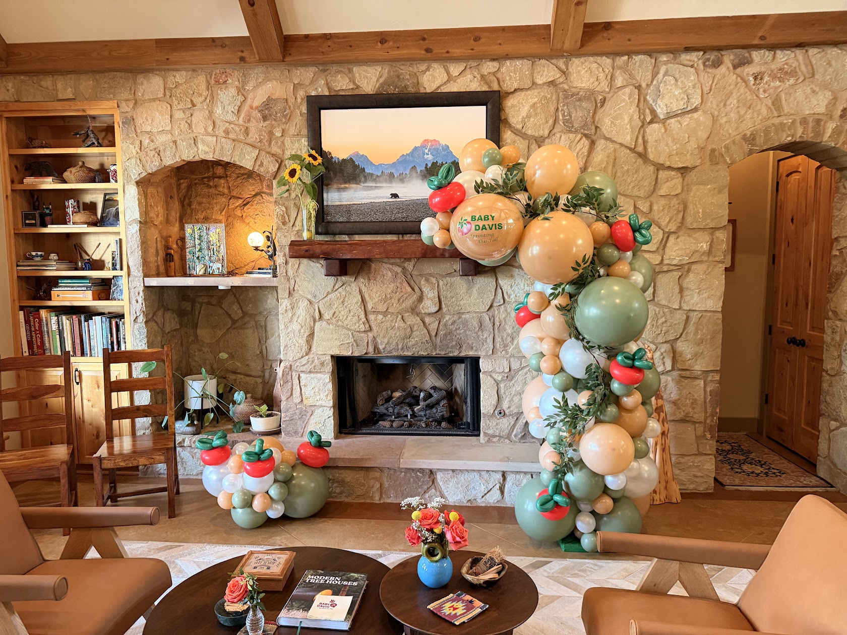 Baby shower balloons in New Braunfels created by Balloon Man