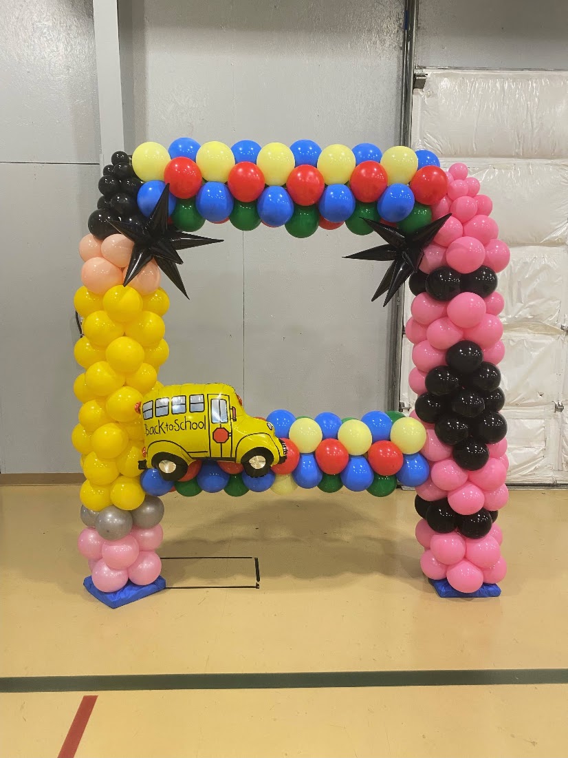 Back-to-school balloons in Universal City design inspiration by Balloon Man