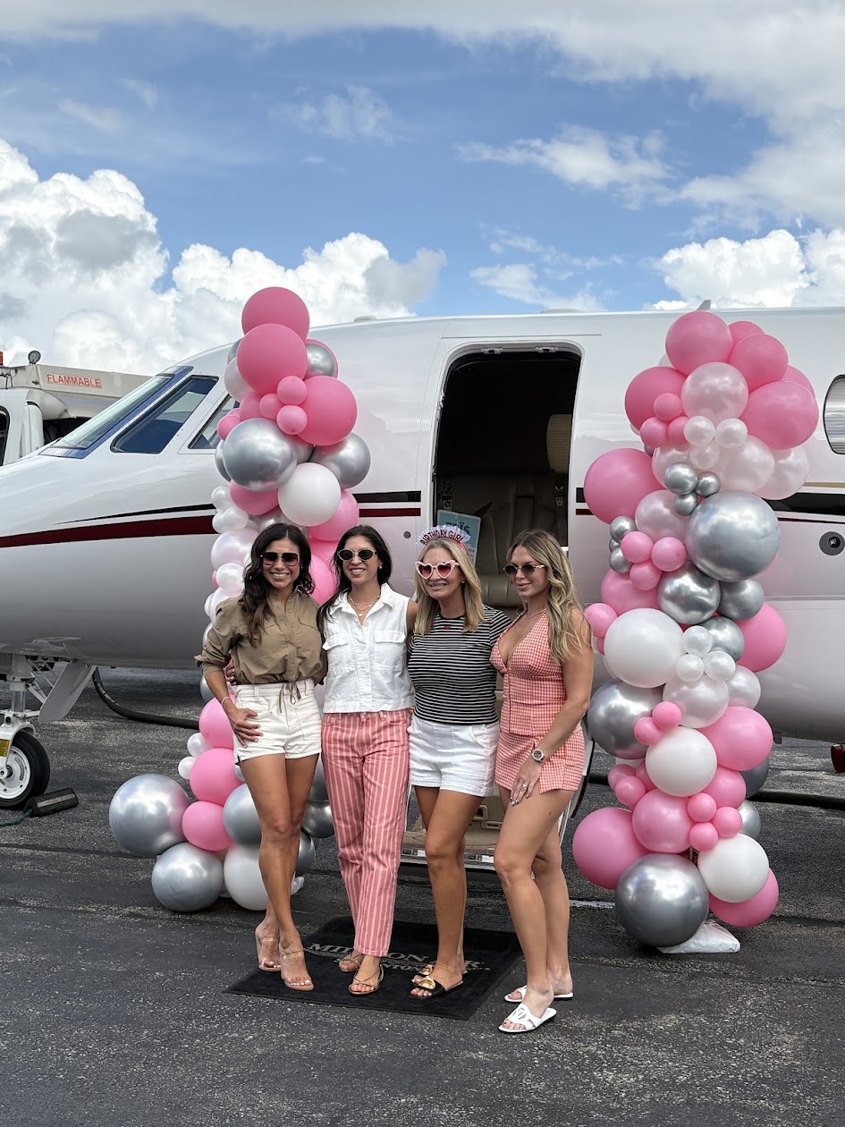 Custom birthday balloon arrangement by Balloon Man