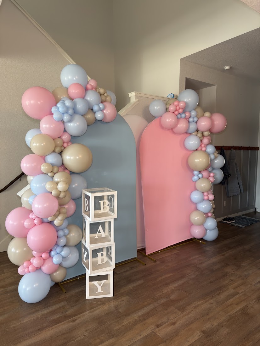 Baby shower balloons in Wimberley design inspiration by Balloon Man