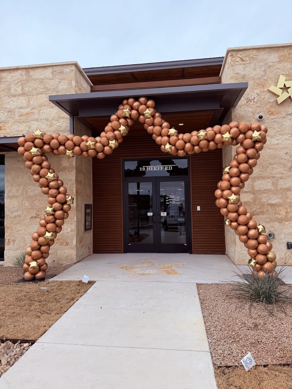 Balloon decor in Cibolo design inspiration by Balloon Man